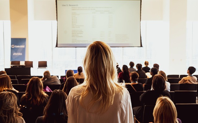 Baker Creative founder presents at Detroit’s Great Lakes WBC Business Conference